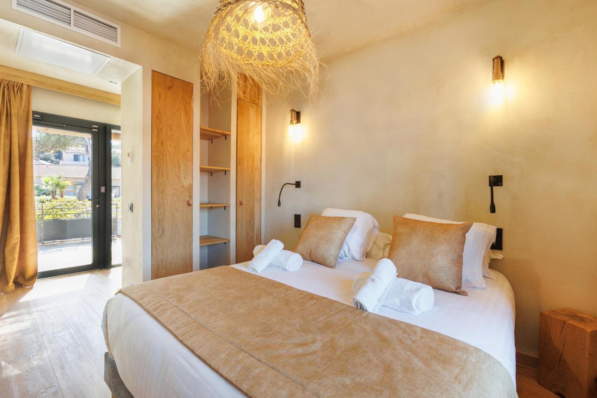 Le Domaine De La Mer - Beach Hotel Nature&Authenticite Йер Экстерьер фото