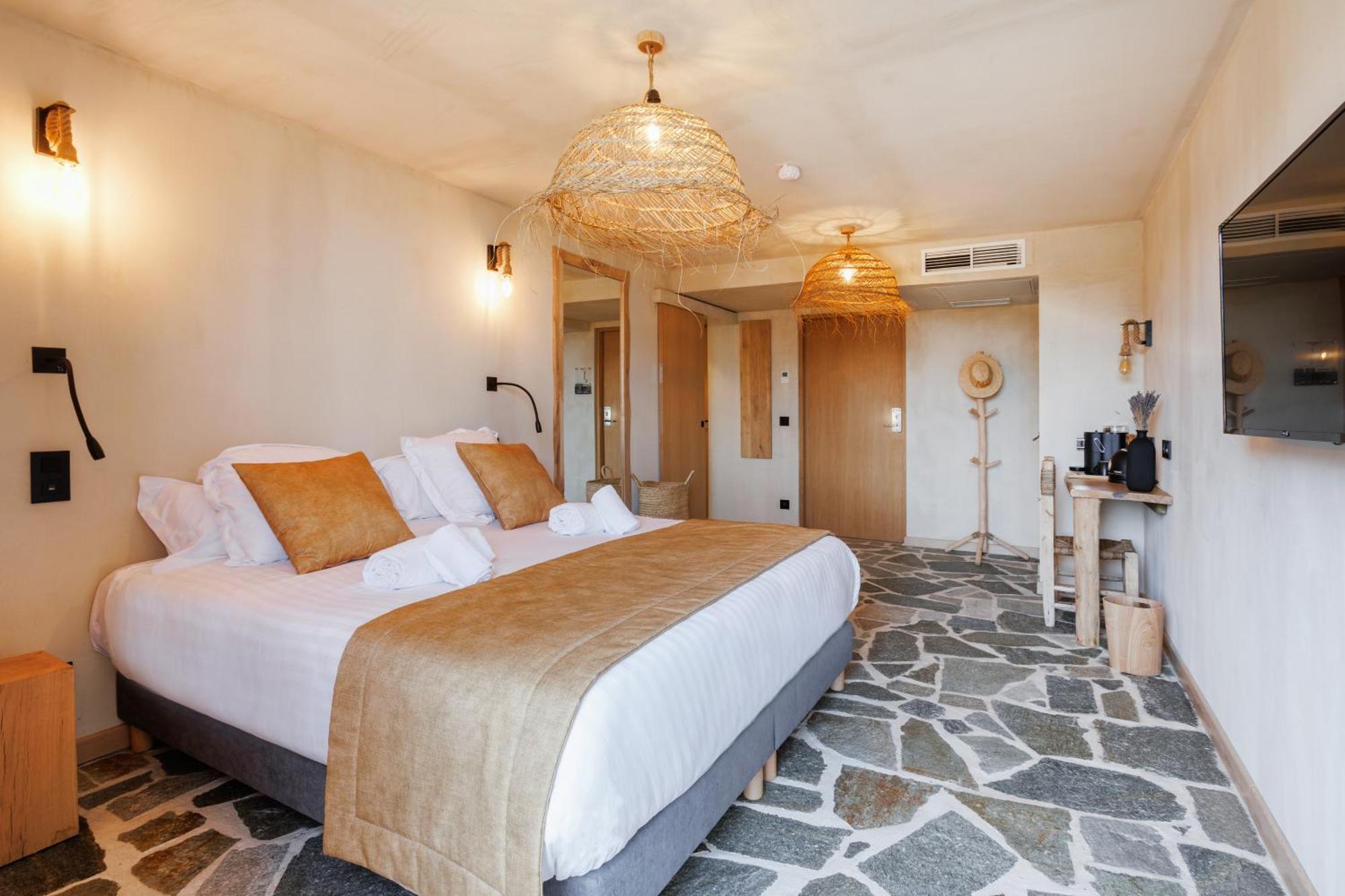 Le Domaine De La Mer - Beach Hotel Nature&Authenticite Йер Экстерьер фото